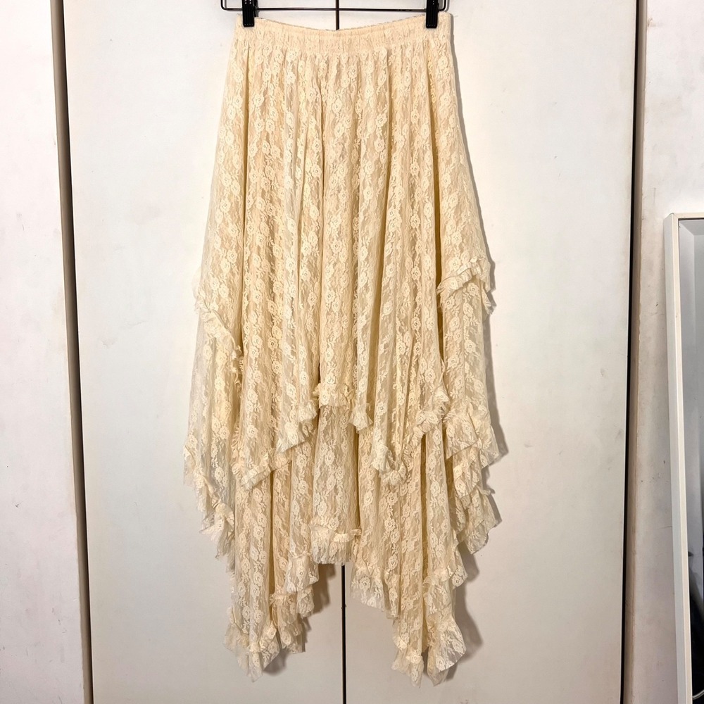 R.Vivimos Lace Maxi Skirt Beige Ruffle Asymmetrical Hem Western Boho Fairy Sz M - Picture 3 of 7